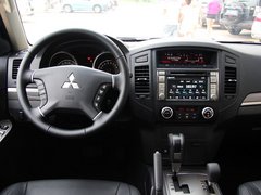 帕杰罗 2014款 3.0L 自动 豪华版 7座