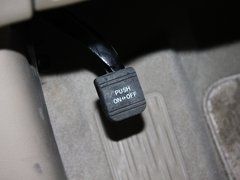 汉兰达 2013款 2.7L 自动 两驱紫金版 7座