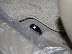 汉兰达 2013款 2.7L 自动 两驱紫金版 7座