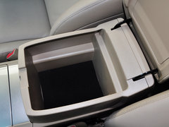 汉兰达 2013款 2.7L 自动 两驱紫金版 7座