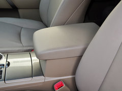 汉兰达 2013款 2.7L 自动 两驱紫金版 7座