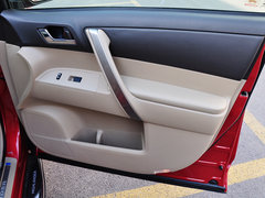 汉兰达 2013款 2.7L 自动 两驱紫金版 7座
