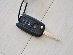 五菱宏光 2013款 S 1.5L 手动 豪华型