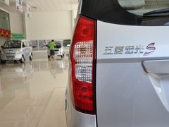 五菱宏光 2013款 S 1.5L 手动 豪华型