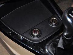五菱宏光 2013款 S 1.5L 手动 豪华型