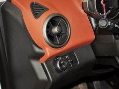 爱唯欧 2013款 三厢 1.6L 自动 风尚影音版