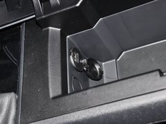 标致508L 2013款 2.0L 自动 天窗经典2周年纪念版