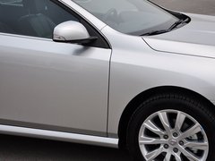 纬度 2014款 2.0L CVT 豪华版