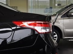 纬度 2014款 2.5L 自动 豪华版