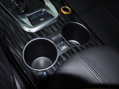 标致3008 2013款 2.0L 自动 经典版 5座