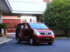 广汽吉奥  1.5L 手动 车辆右侧45度角