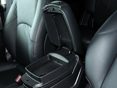 霸锐 2013款 3.8L 自动 豪华版 京V 7座