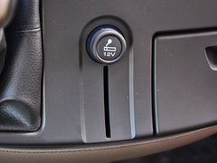 新途V80 2014款 2.5T 手动 商杰版长轴中顶