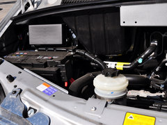 新途V80 2014款 2.5T 手动 商杰版长轴中顶