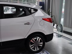 现代ix35 2013款 改款 GLX 2.4L 自动 两驱领先型 国V