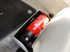 奔驰E级 2014款 E260L 1.8T 自动 运动轿车