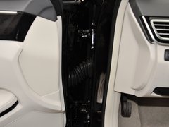 奔驰E级 2014款 E260L 1.8T 自动 运动轿车