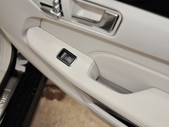 奔驰E级 2014款 E260L 1.8T 自动 运动轿车