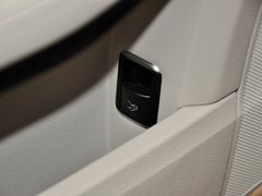 奔驰E级 2014款 E260L 1.8T 自动 运动轿车