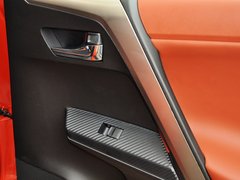 RAV4荣放 2014款 2.5L 自动 四驱尊贵版 5座