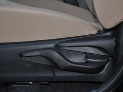 RAV4荣放 2014款 2.0L 手动 两驱都市版 5座