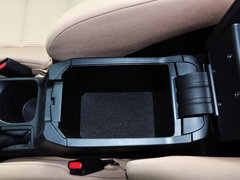 RAV4荣放 2014款 2.0L CVT 四驱风尚版 5座