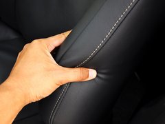 RAV4荣放 2014款 2.0L CVT 四驱新锐版 5座
