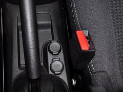 标致301 2014款 1.6L 自动 舒适版