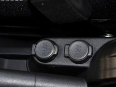 标致301 2014款 1.6L 自动 豪华版