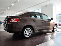 标致301 2014款 1.6L 自动 尊贵版
