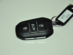 标致301 2014款 1.6L 自动 尊贵版