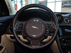 捷豹 XJL 3.0 SC 方向盘整体