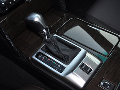 锐志 2013款 2.5V 自动 尊锐导航版
