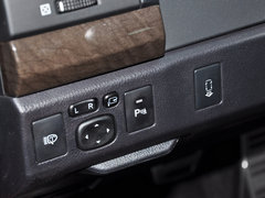 锐志 2013款 2.5V 自动 尊锐导航版