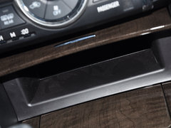 锐志 2013款 2.5V 自动 尊锐导航版