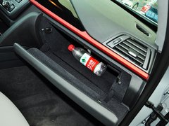 宝马3系 2013款 316i 1.6T 运动设计套装版