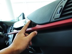 宝马3系 2013款 316i 1.6T 运动设计套装版