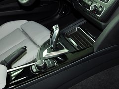 宝马3系 2013款 316i 1.6T 运动设计套装版
