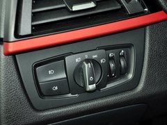 宝马3系 2013款 316i 1.6T 运动设计套装版