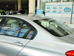 宝马3系 2013款 316i 1.6T 运动设计套装版