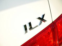 讴歌ILX 2013款 2.0L 自动 精锐版