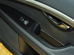 沃尔沃S80L 2014款 T5 2.0T 自动 智逸版