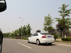 沃尔沃S80L 2014款 T5 2.0T 自动 智尊行政版