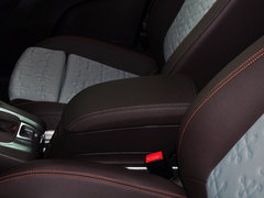 麦瑞纳 2013款 1.4T 自动 豪华型 5座