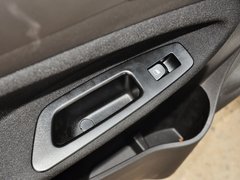 中华H220 2014款 1.5L AMT 天窗型