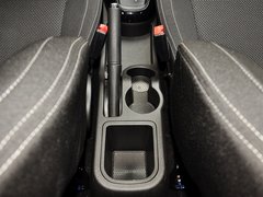 中华H220 2014款 1.5L AMT 天窗型