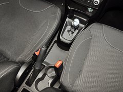 中华H220 2014款 1.5L AMT 天窗型