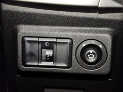 中华H220 2014款 1.5L AMT 天窗型
