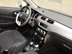 中华H220 2014款 1.5L AMT 天窗型