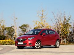 華晨中華  1.5L AMT 車輛左前45度視角